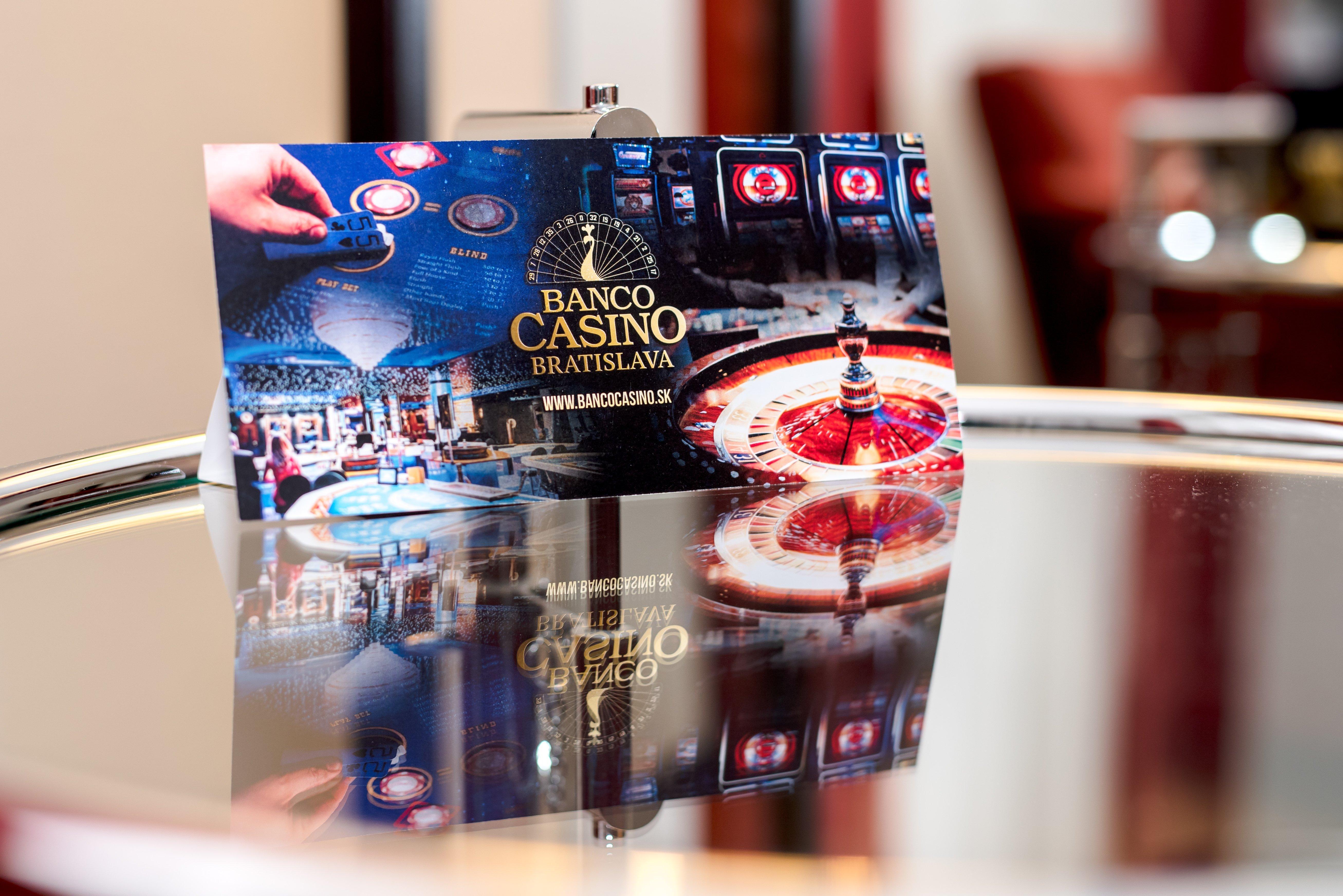 Hotel Crowne Plaza Bratislava By Ihg Esterno foto