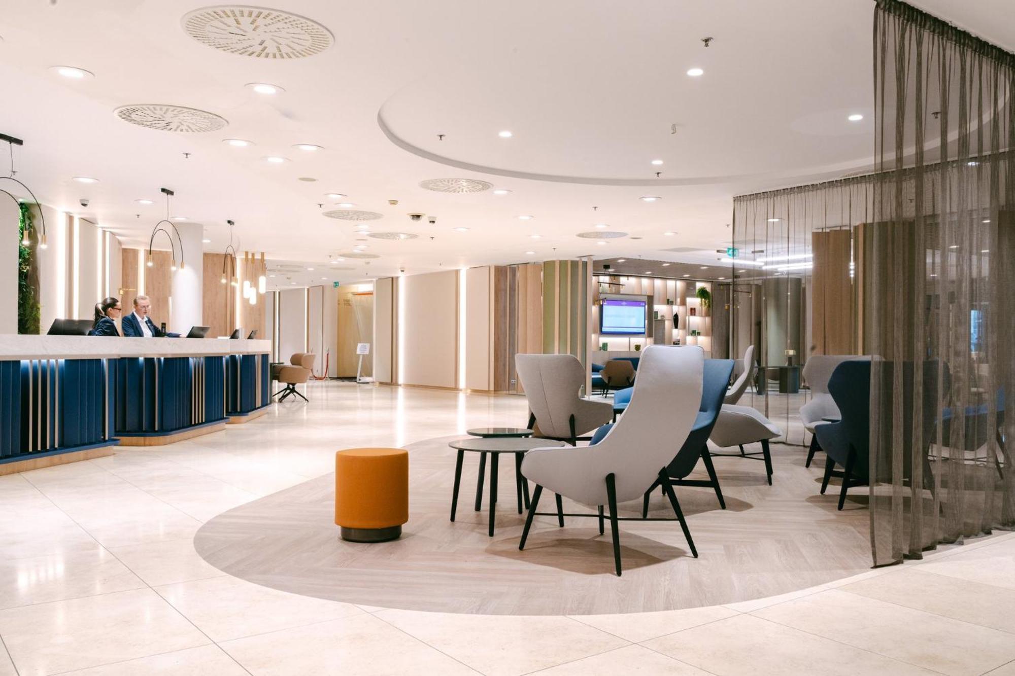 Hotel Crowne Plaza Bratislava By Ihg Esterno foto